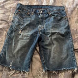 Men’s Levi’s shorts size 34