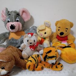 Vintage Stuffed Animals Chuck E Cheese Pooh and More