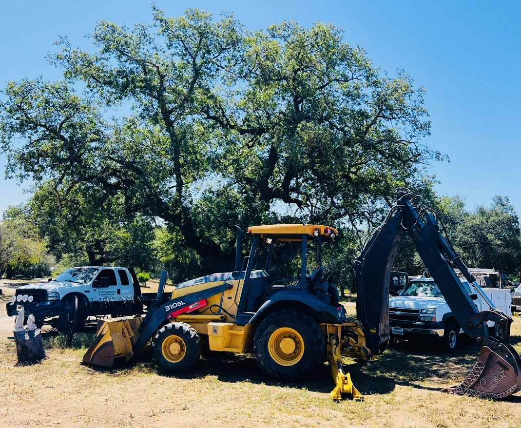 4X4 John Deere 310SL Backhoe (2015)