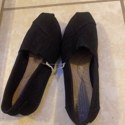 Black Toms 