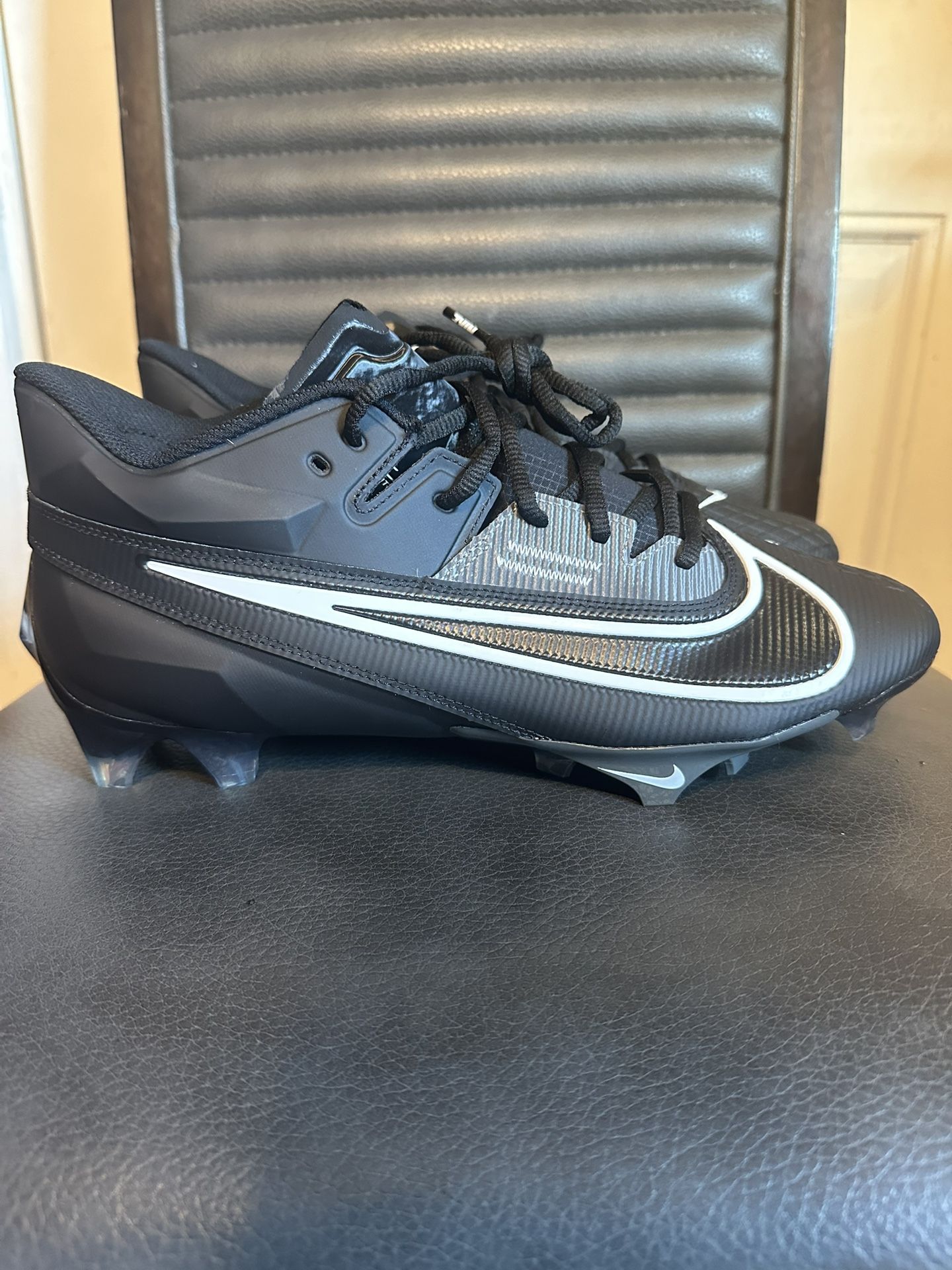 Brand new Nike Vapor Edge Elite 360 2 Black football π Cleats size 11 no box