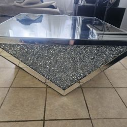 Cocktail table