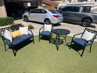 4-Piece Outdoor Patio Furniture Set