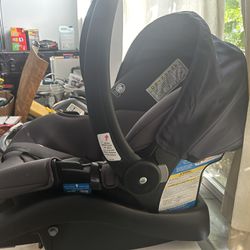 Safety 1st infant Car Seat & Base