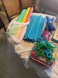 Colorful Kids Building Tubes and Connectors Set