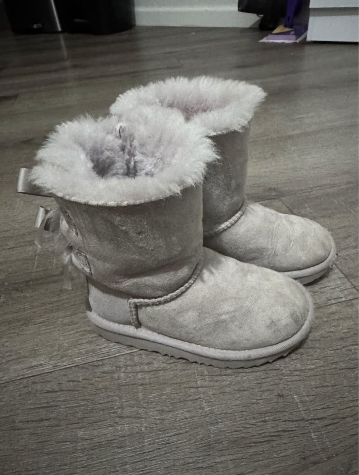 UGG Girls 10