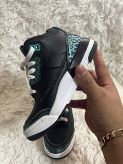 NIKE Jordan Pre-School Air Jordan 3 Retro KIDS SIZE 12C -Black | Siren Red | Hyp