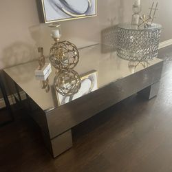 Bernhardt Large Estelle Coffee -Cocktail Table