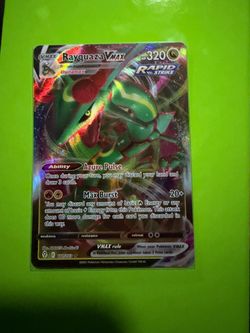 Rayquaza VMAX Pokémon Card 111/203