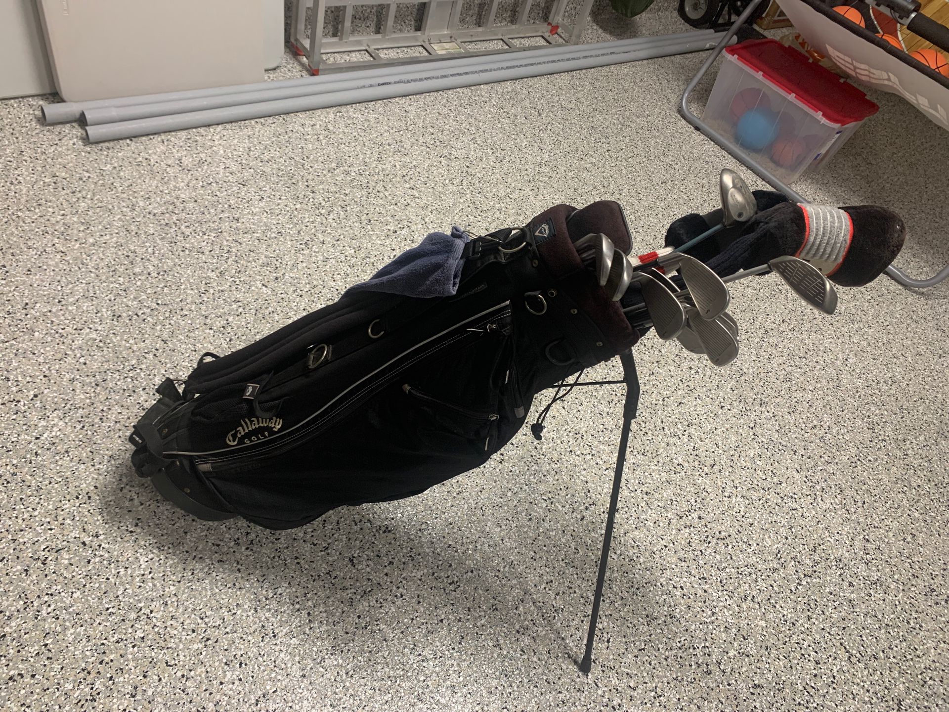 Set of golf clubs - Make me an offer!