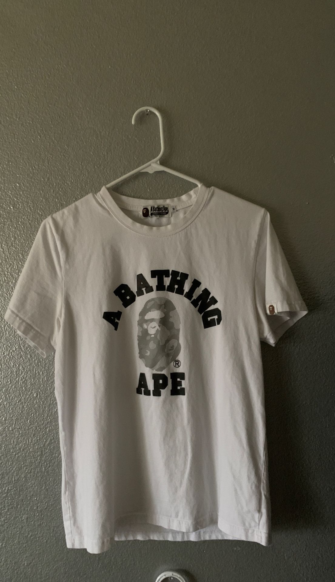 Bathing Ape (Bape) Shirt size Medium
