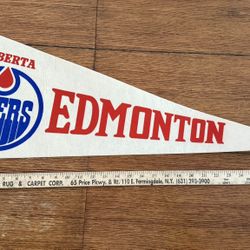 EARLY 1970'S 1972/73 ALBERTA EDMONTON OILERS WHA HOCKEY PENNANT FLAG SHARP!!  RARE