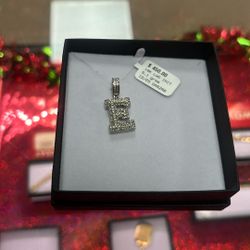 10k Pendant