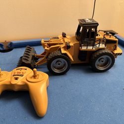 Remote controlled bull dozer