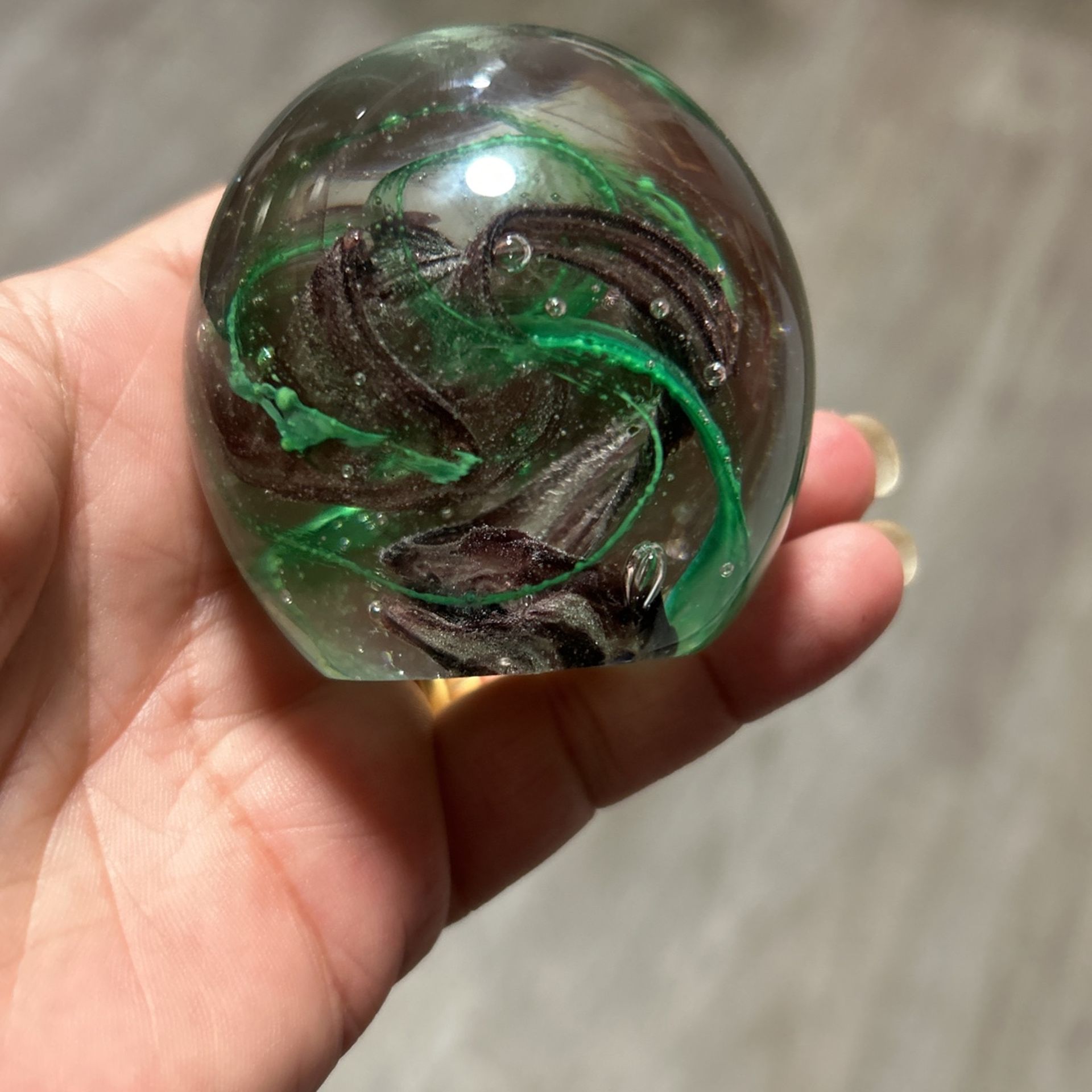 Dynasty Gallery Heirloom Collection Paperweight