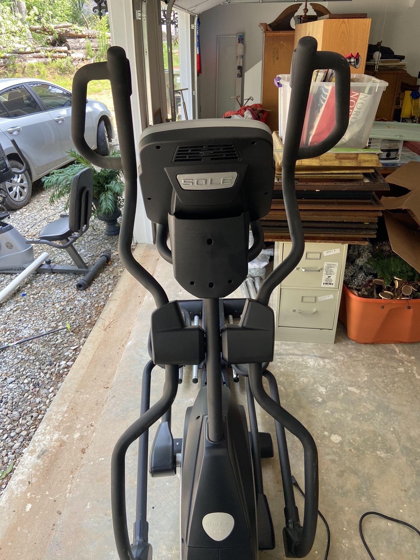 sole e95 treadmill Great Condition