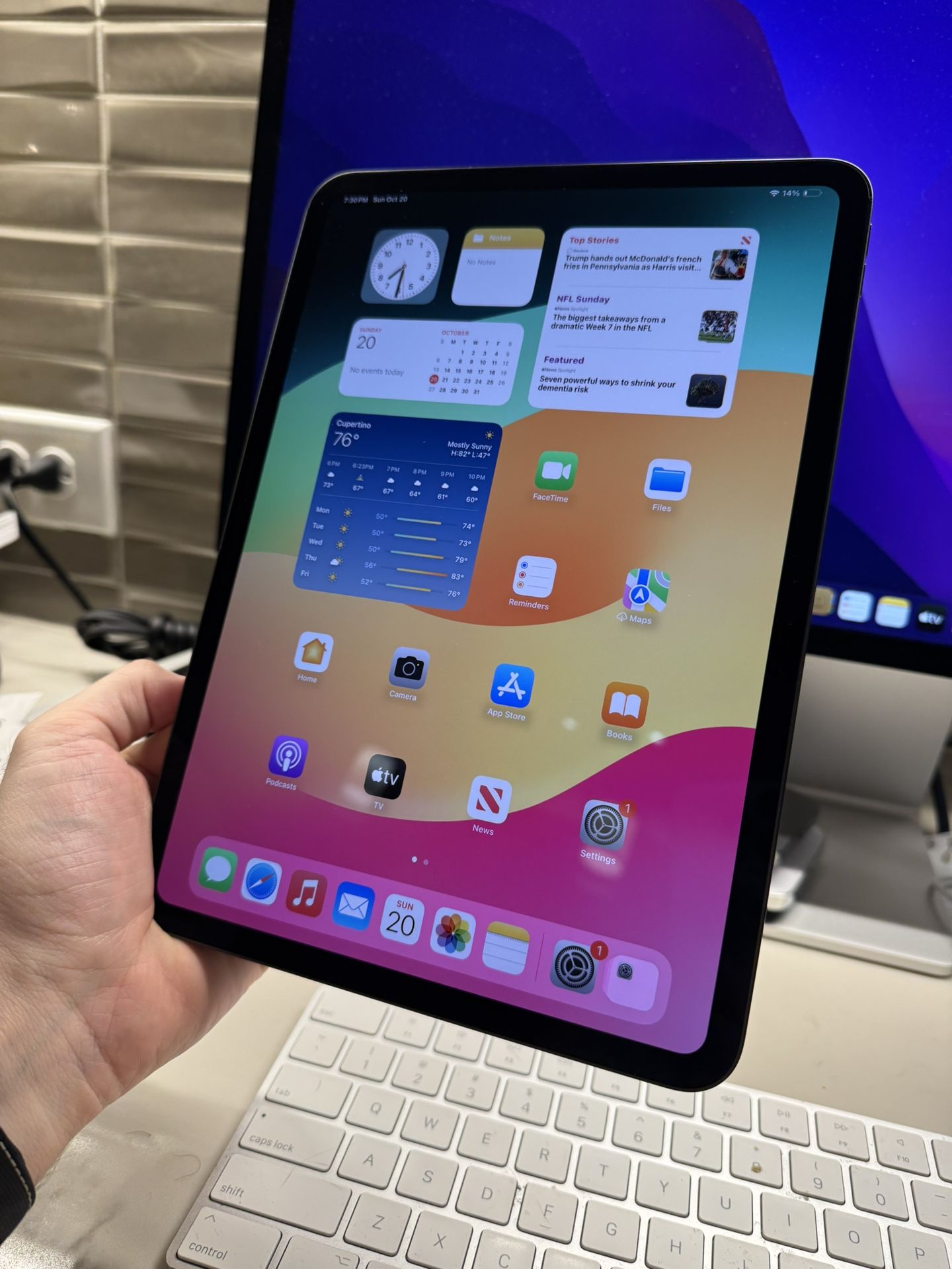 Apple 11” iPad Pro M4 Chip 5th gen 256GB WiFi! Like new!