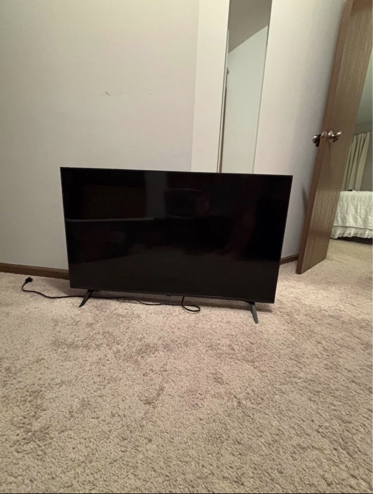 43”LG Flat Screen Smart Tv