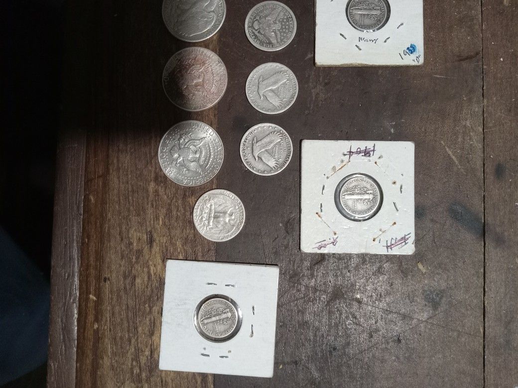 ($2.90 Value Of 90% Silver) 4 Dimes, 4 Quarters, 2 Half Dollars And One 40% Half Dollar