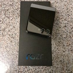 UNLOCKED ,MOTOROLA RAZOR ,24, 256 GB
