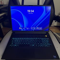 Alienware m18 R2 – i9-14900HX / RTX 4080 / 32GB / 480Hz