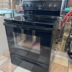 Whirpool 30” Stove Good Condition