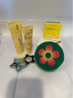 Marc Jacobs Daisy Wild Bundle NWT Floral Pouch Born Star Zero Chill Beauty