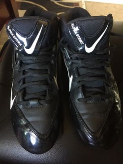 Football 🏈 cleats