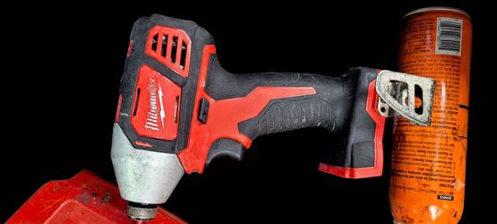 Milwaukee 1/4" HEX IMPACT DRIVER