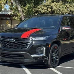 2023 Chevy Traverse Premier 
