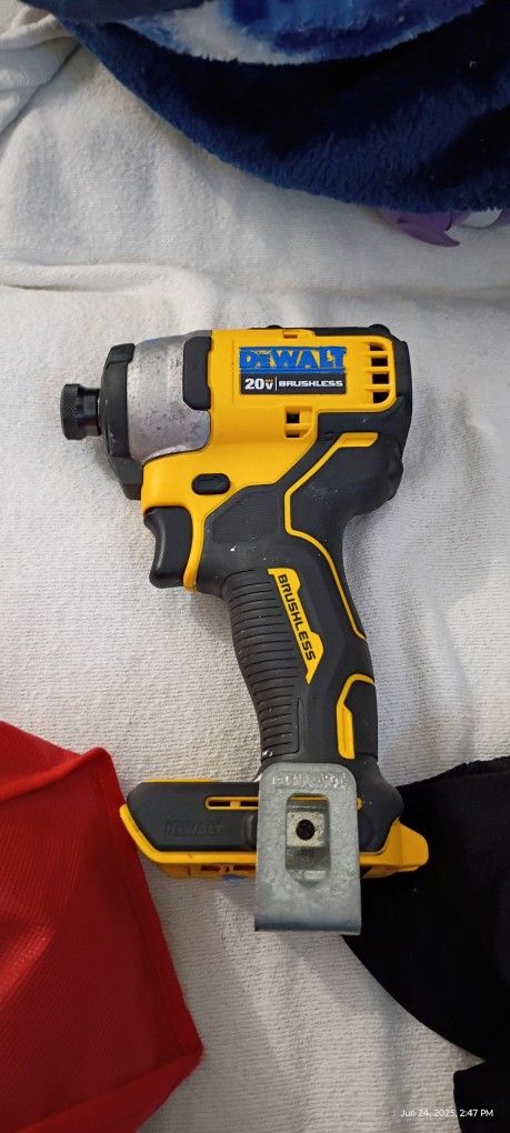DeWalt 20v Brushless 1/4cordless Impact Drill With 20vmax XR Lithium Ion Battery