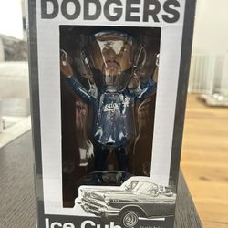 Ice Cube Bobble Head