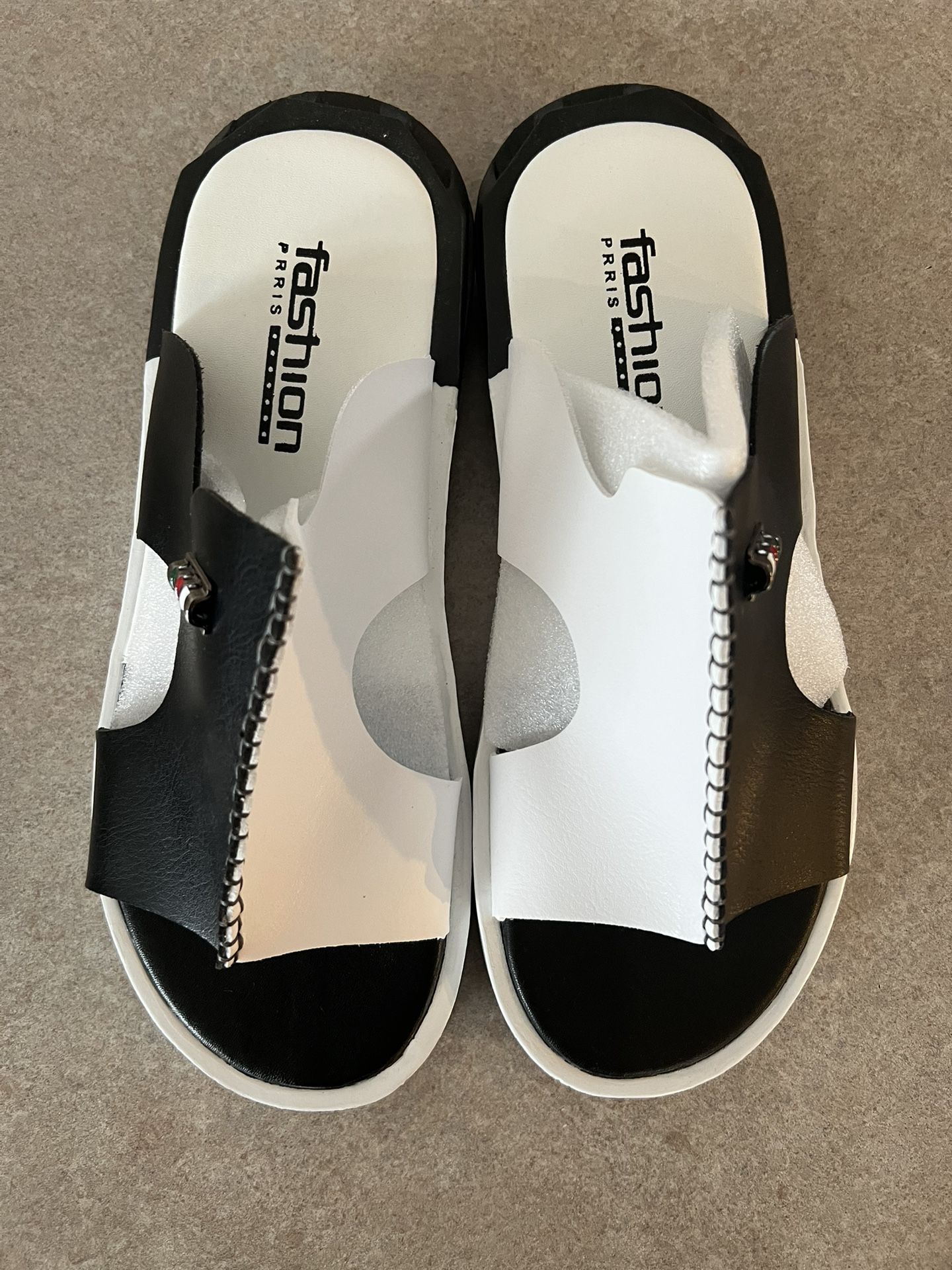 Men’s Fashion Sandals Sz10.5