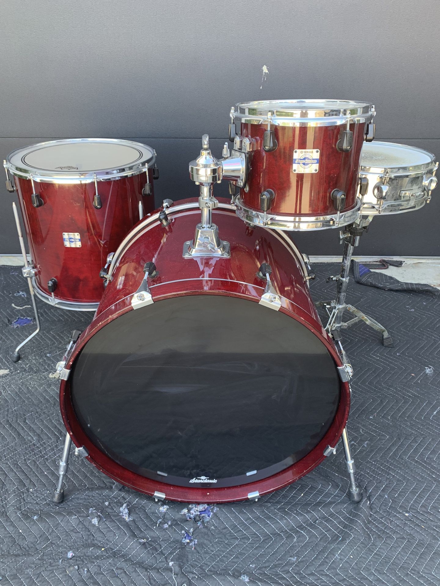 Yamaha Stage Custom Advantage Series 4pc Drum Set 22-16-10-13”