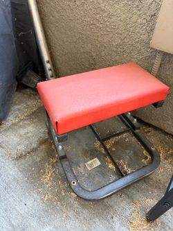 Mechanic Creeper Seat with Red Padded Cushion