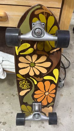 Grl Swirl Carver Skateboard