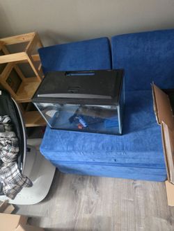 10 gallon fish tank ***PENDING**