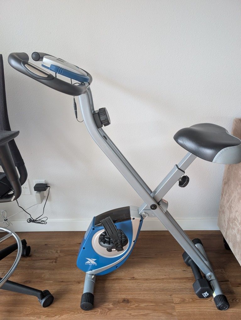 Static Bike + 10 kg Dumbbell