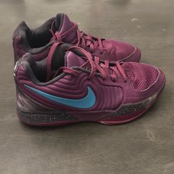 Nike basketball Shoes