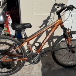 Trek Small Frame Adult Mountain Bike Bicycle 3 Series 26 Inch 21 Speed