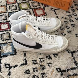 Nikes 