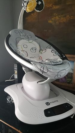 Mamaroo 4 w/newborn insert