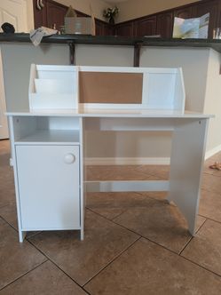 Childs desk