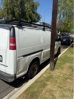 2004 Chevy express 2500 cargo van