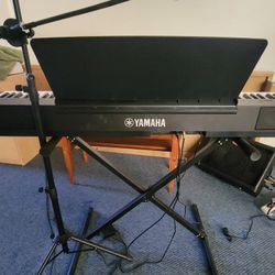 Like New Yamaha Keyboard 