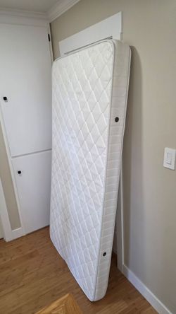 Twin Spring Mattress (5.5" Height) – Clean, Excellent Condition – Protected from Day 1