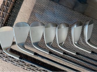 Wilson Staff Dynapower Irons 2025