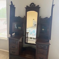 Dresser