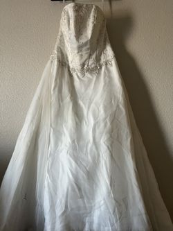 David’s Bridal Ivory Wedding Dress 