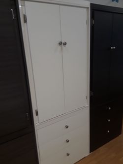 Snow white wardrobe